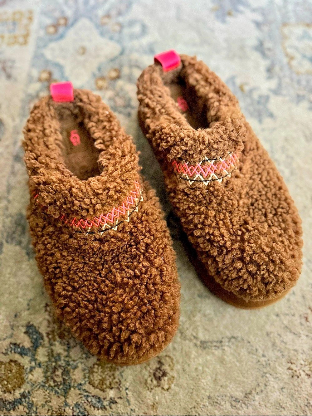 UGG Tazz Maxi Curly - Authentic - 9 Women